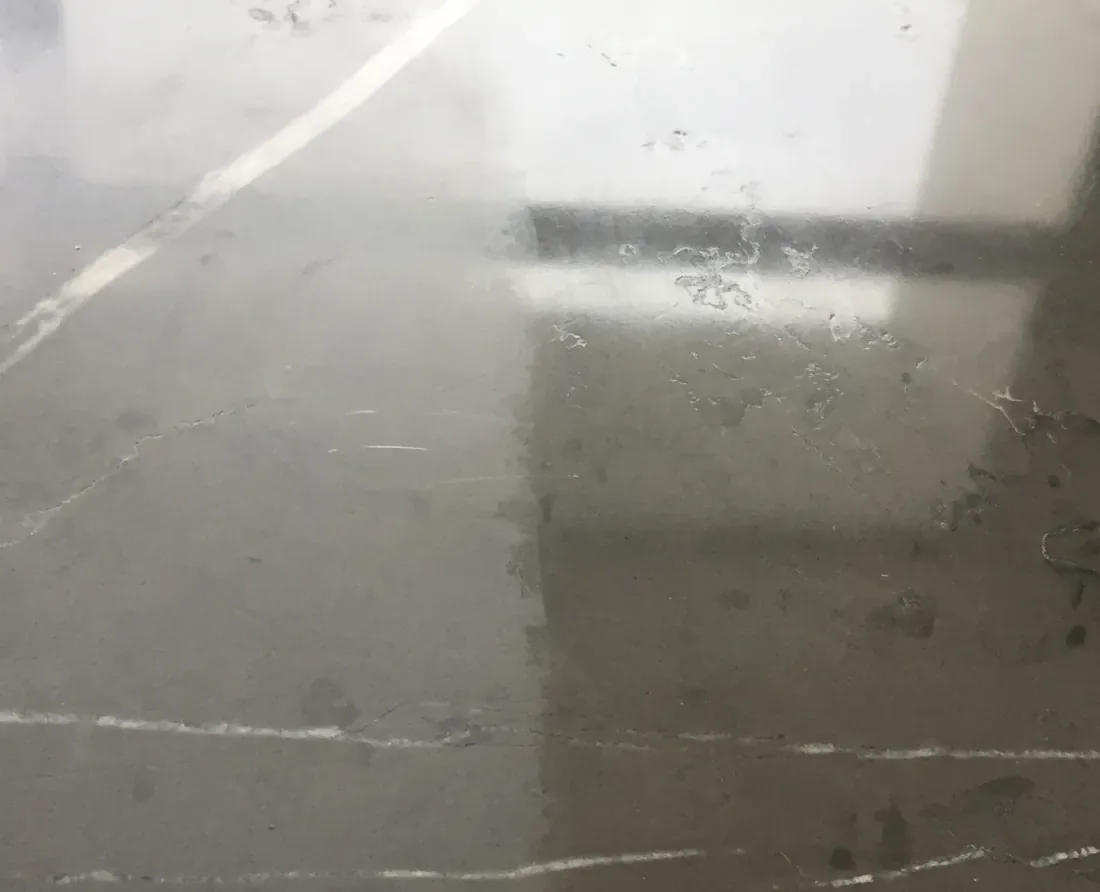 Dulled marble before and after CROCOSHINE
